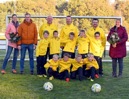 Neue Trainingsanzüge